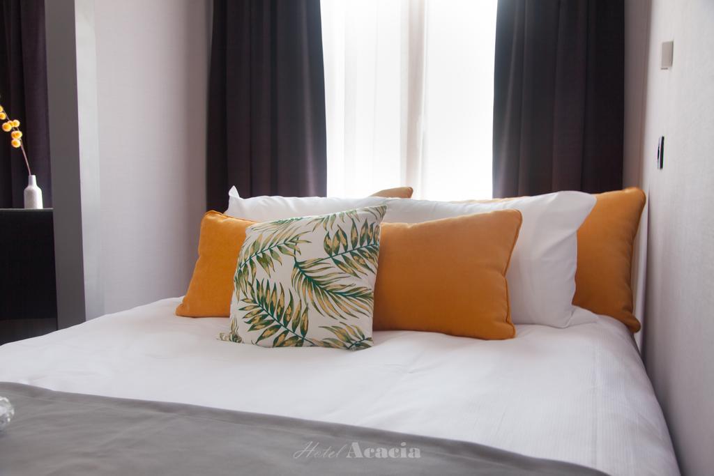 Acacia Hotel