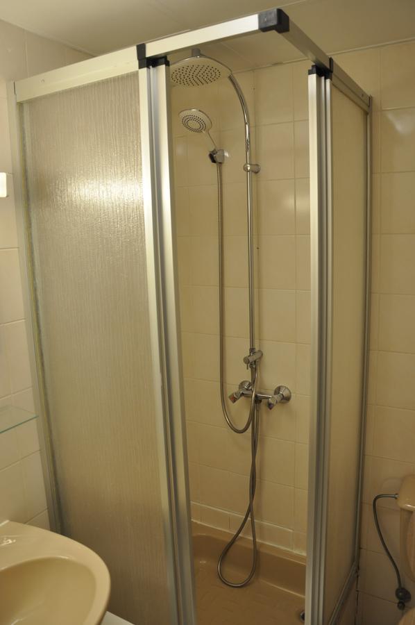Hotel Acacia 2*